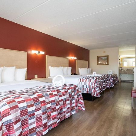Red Roof Inn & Suites Pigeon Forge Parkway Екстер'єр фото