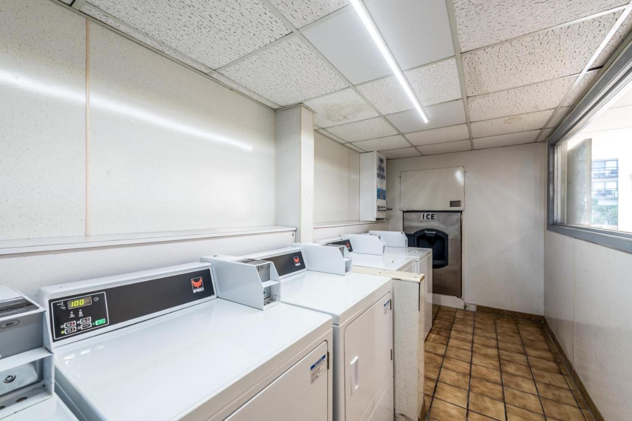 Red Roof Inn & Suites Pigeon Forge Parkway Екстер'єр фото