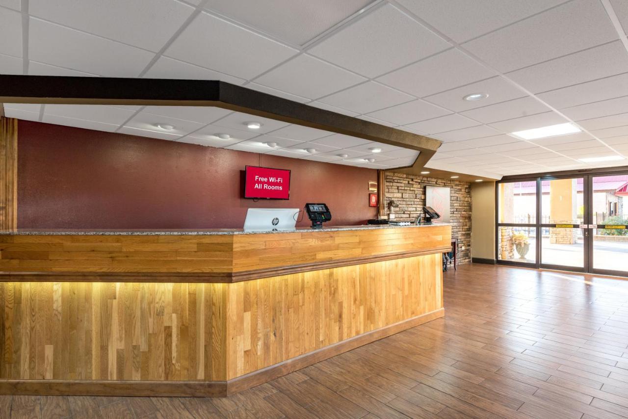 Red Roof Inn & Suites Pigeon Forge Parkway Екстер'єр фото