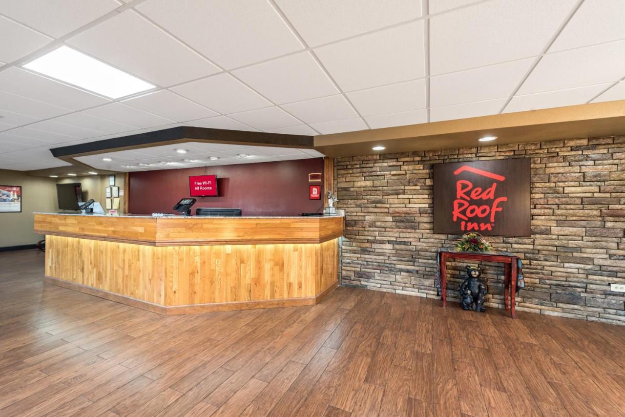 Red Roof Inn & Suites Pigeon Forge Parkway Екстер'єр фото