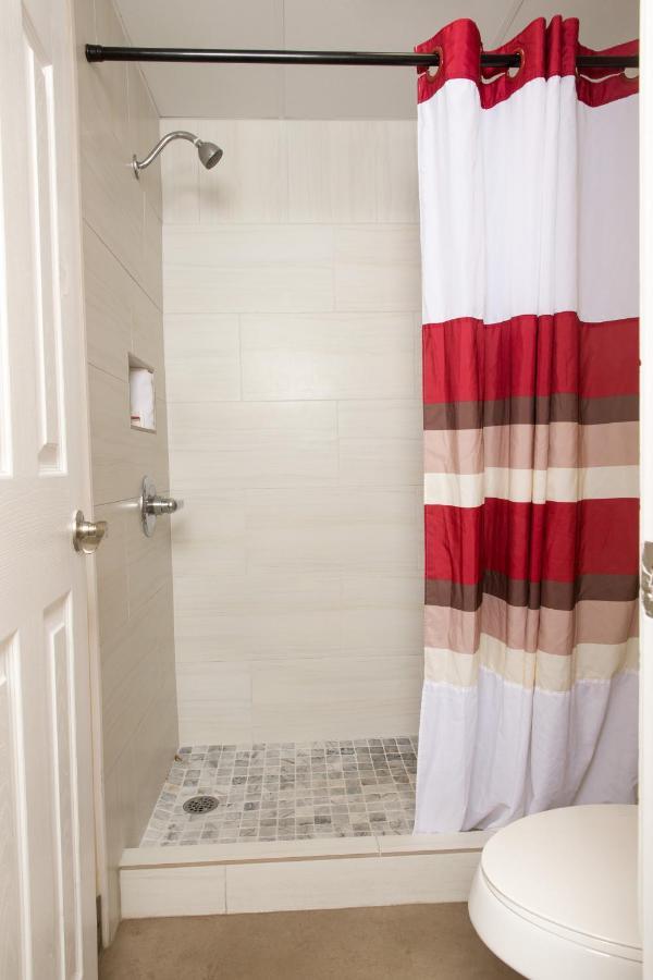 Red Roof Inn & Suites Pigeon Forge Parkway Екстер'єр фото