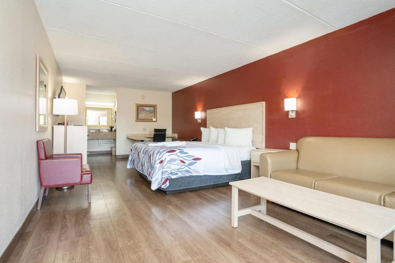 Red Roof Inn & Suites Pigeon Forge Parkway Екстер'єр фото