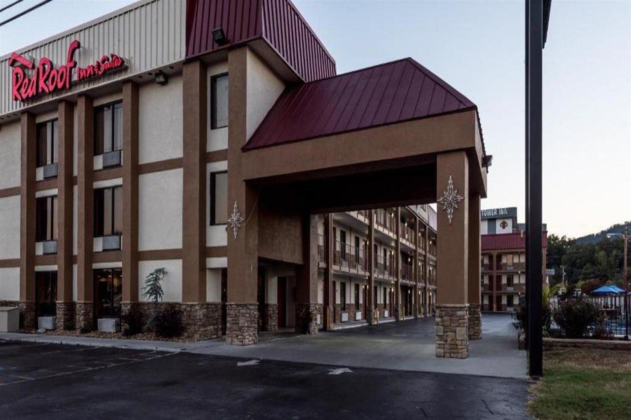 Red Roof Inn & Suites Pigeon Forge Parkway Екстер'єр фото