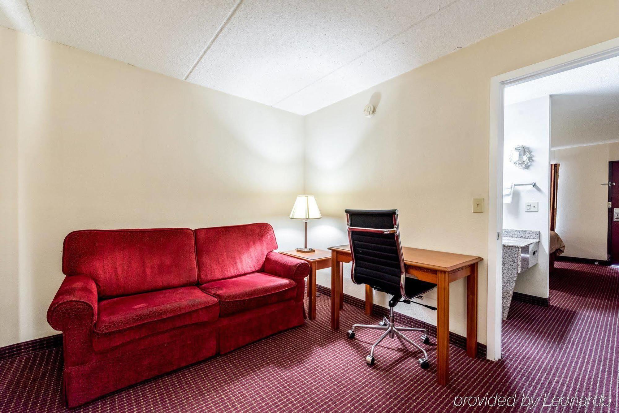 Red Roof Inn & Suites Pigeon Forge Parkway Екстер'єр фото